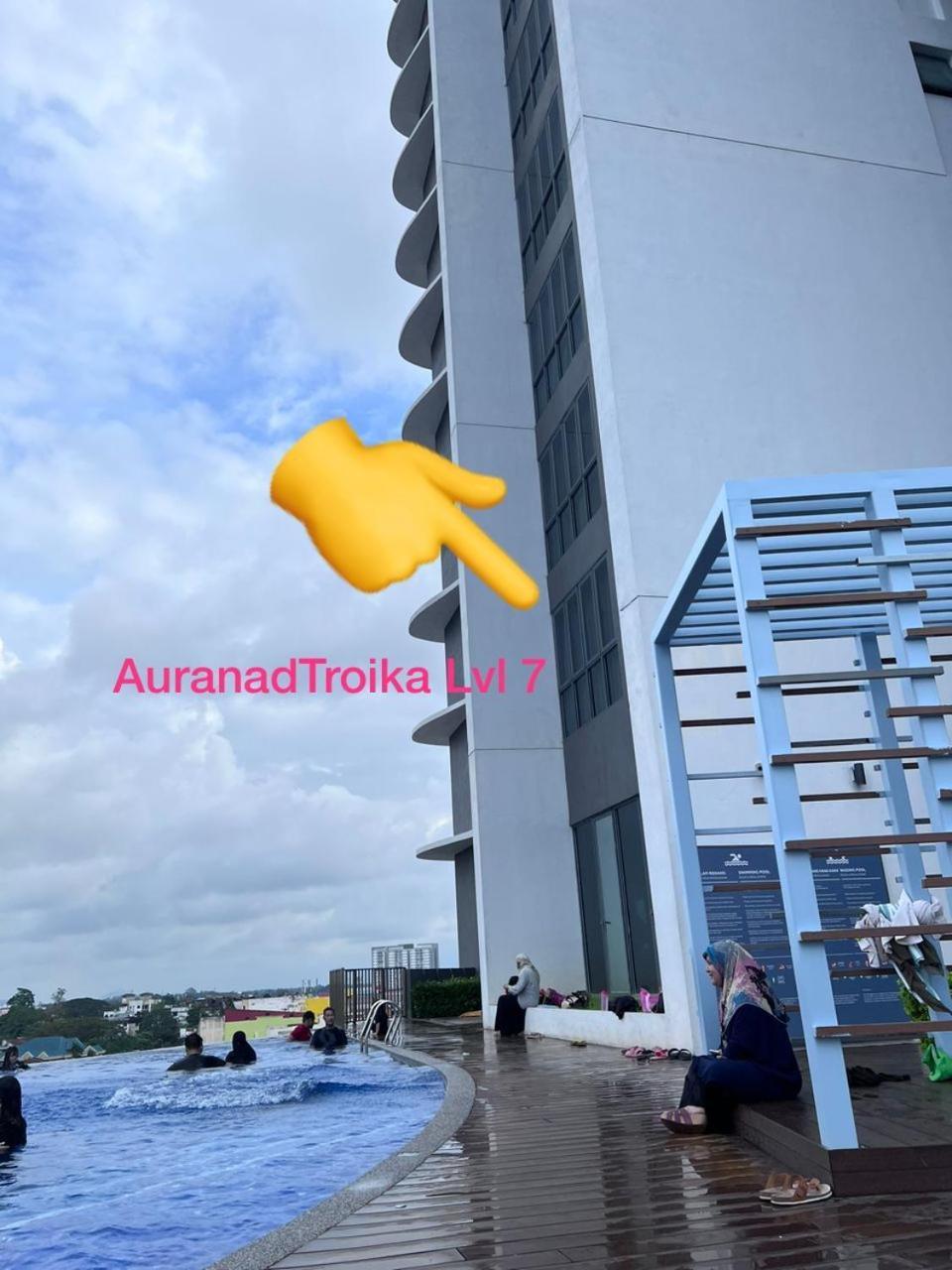 Auranadtroikakb Apartment Wifi-Netflix-Coway Кота Бару Екстериор снимка